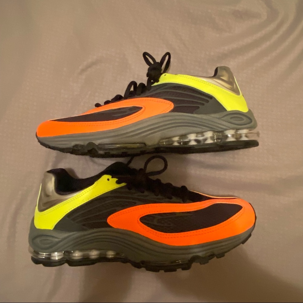 Size 9.5 - Nike Air Tuned Max Volt Total Orange 2022 Running shoes NO BOX - Picture 8 of 12